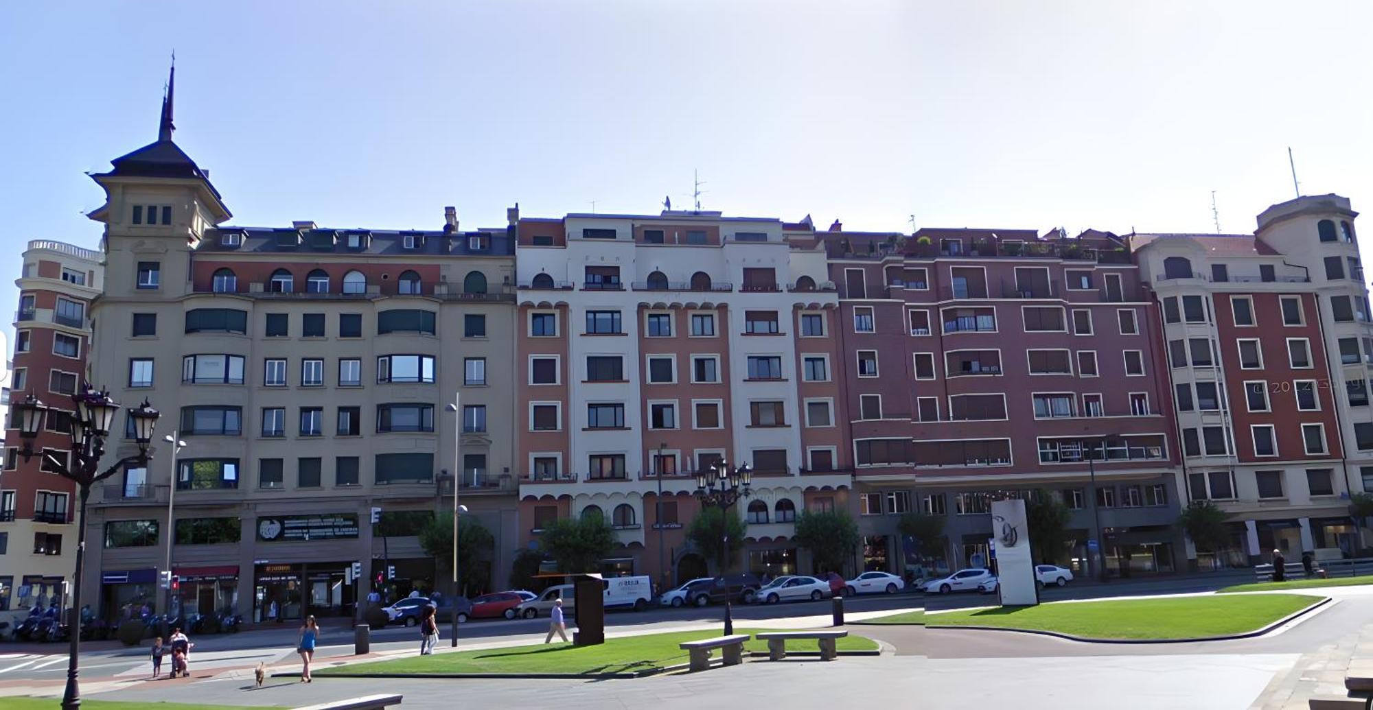 Habitacion Grande Y Confortable Con Bano Privado Junto A Guggenheim Μπιλμπάο Εξωτερικό φωτογραφία